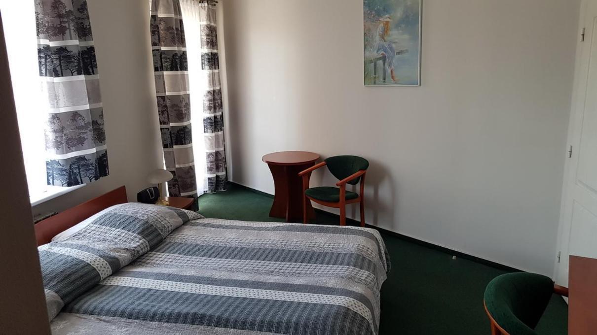 לודז' Hotel Alicja מראה חיצוני תמונה
