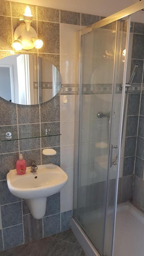 לודז' Hotel Alicja מראה חיצוני תמונה