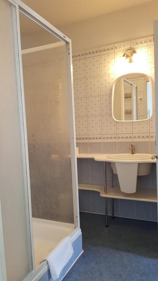 לודז' Hotel Alicja מראה חיצוני תמונה